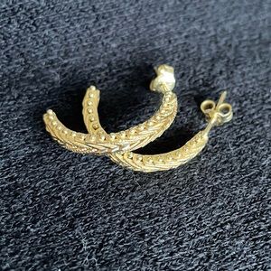 14k gold herringbone earrings with real gold backings